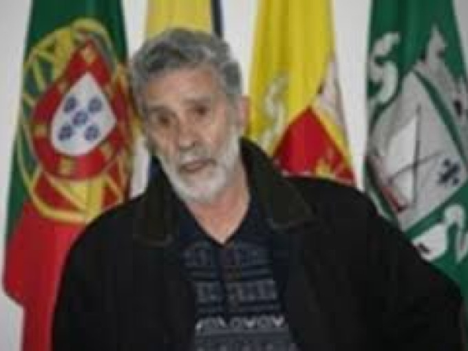 21 de março - Dia Mundial da Poesia - Criação do Prémio Municipal de Poesia Vieira Calado - passados 2 anos continua por cumprir