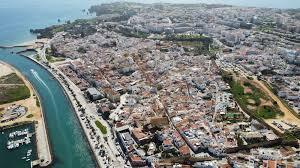 Pela Implementação de um Programa Municipal Cooperação Científica e Académica para o Desenvolvimento Estratégico de Lagos